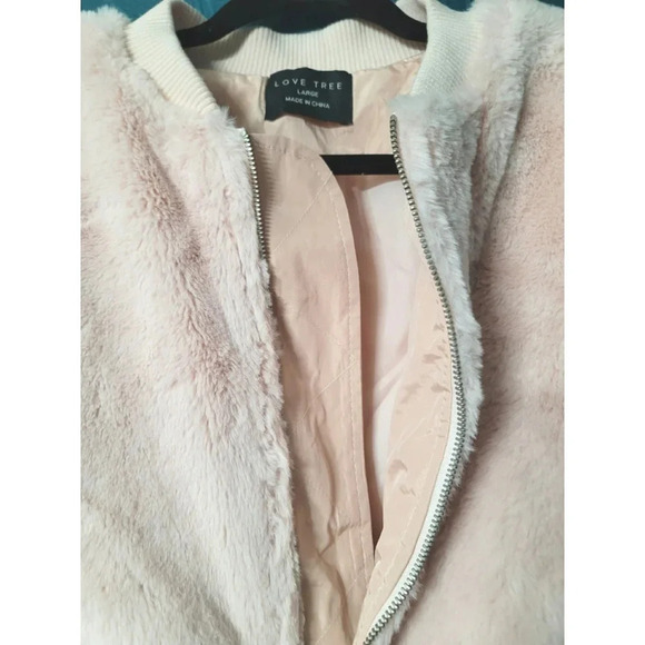 Love Tree Pink Faux Fur Bomber Jacket Size Large (please see measurements) - Picture 5 of 9